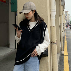 Student Style V-neck Knitted Sleeveless Sweater