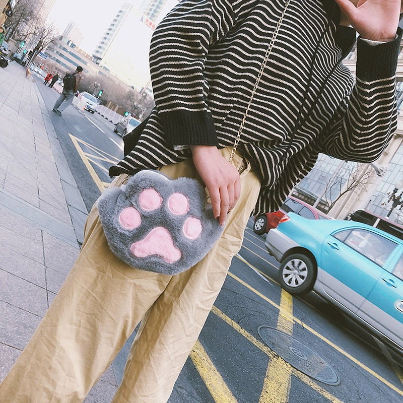 Cute Fluffy Cat Paw Plush 🐱Shoulder Bag