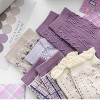 Load image into Gallery viewer, Kawaii Lavender Pattern Socks (5 Pairs)
