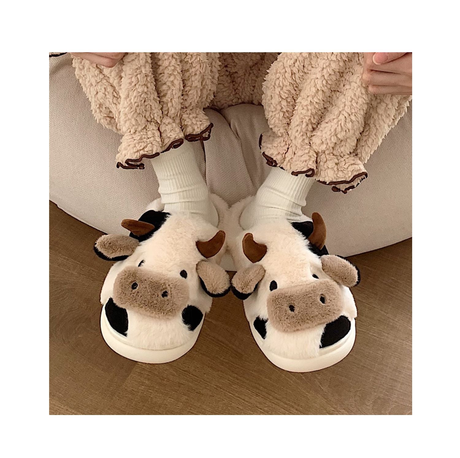 Milky Cow Fluffy Slippers🐮